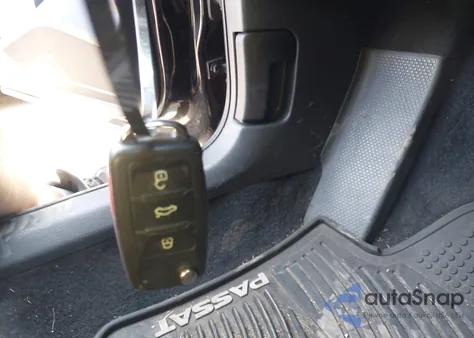 2015 Volkswagen Passat S from USA, damaged, VIN 1VWAS7A37FC079638